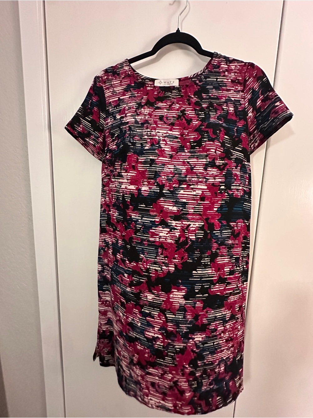 Wayf Pink and Black Floral Short Sleeve Shift Dress